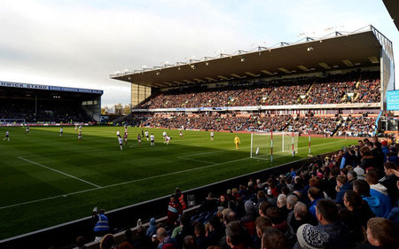 这位年轻的 这位年轻的